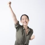 【2025年10月～】受信契約してない人でも大丈夫！NHK番組をオンデマンドやDVDで観る場合の料金を解説